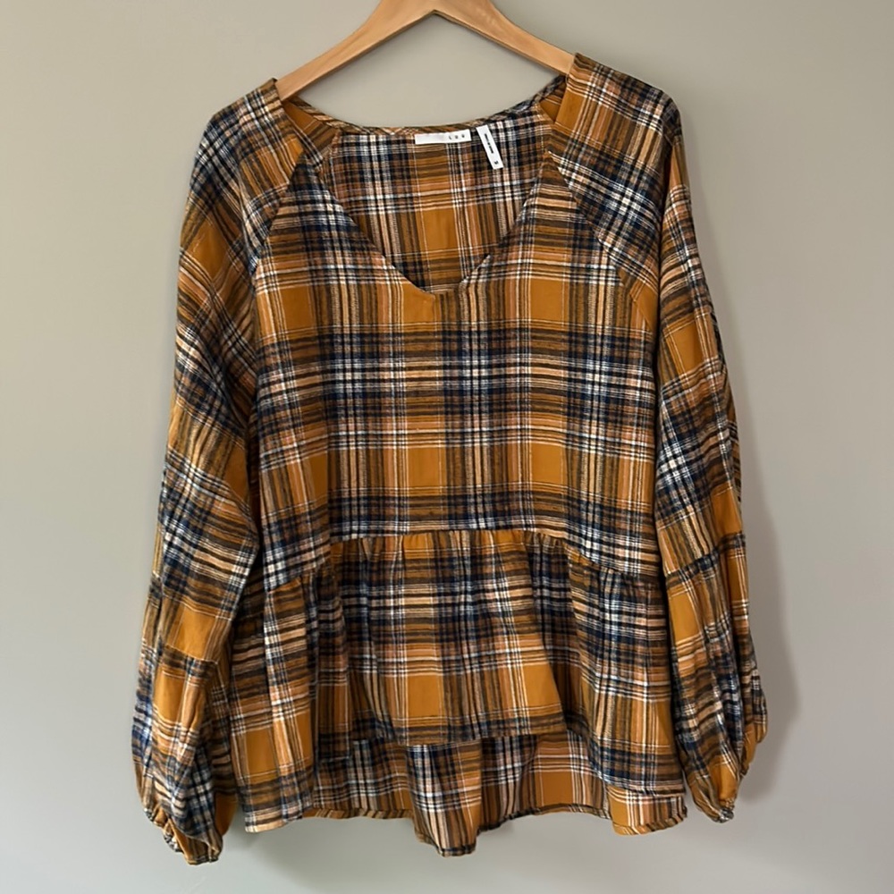LUQ Flannel‎ Plaid Top Sz M
